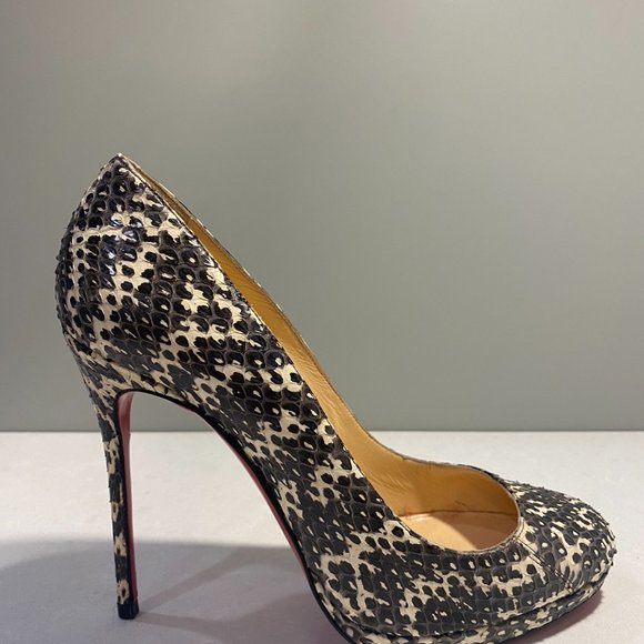 Christian Louboutin sz 37 - Picture 5 of 5